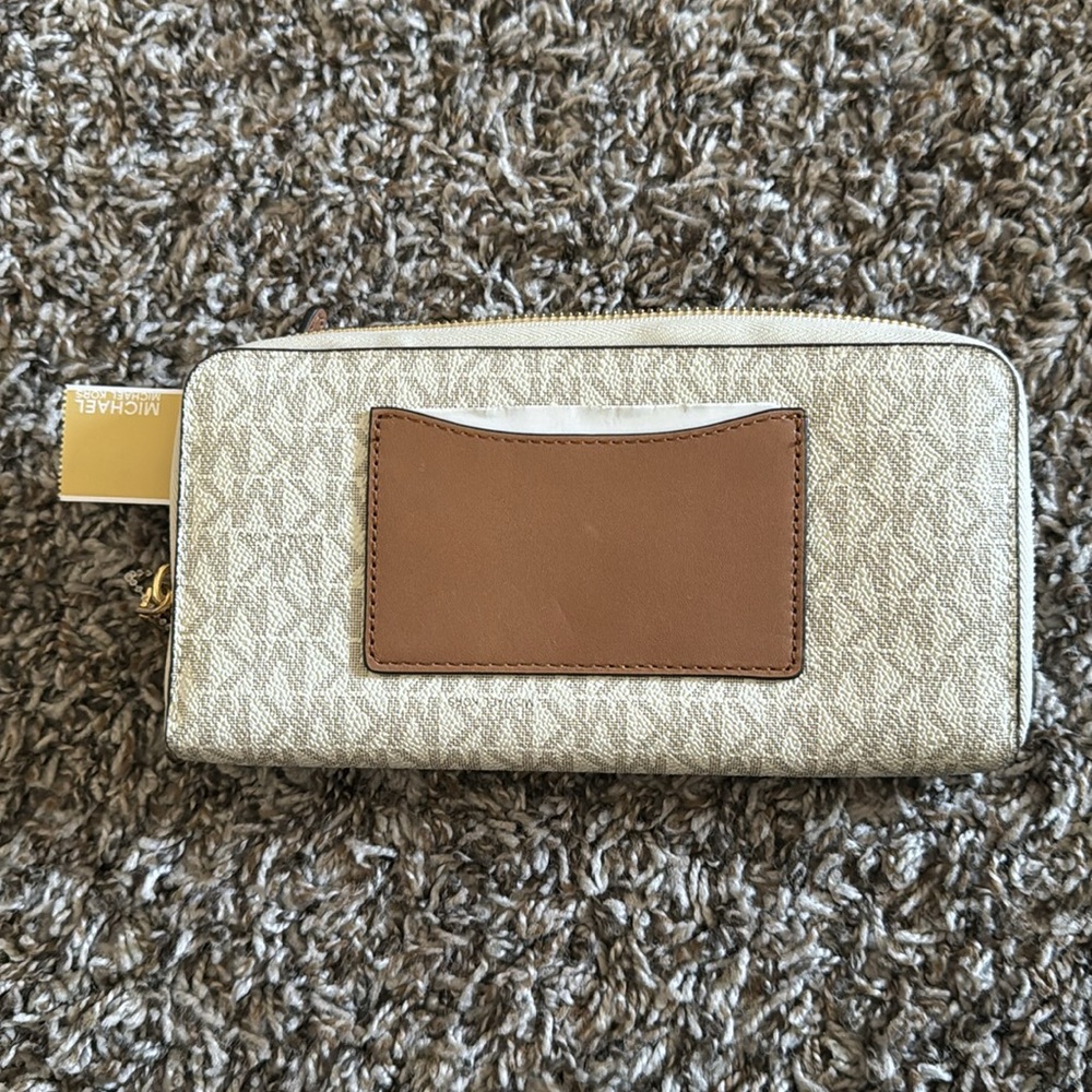 Michael Kohrs NEW W TAGS Continental Zip Wallet - Picture 4 of 5